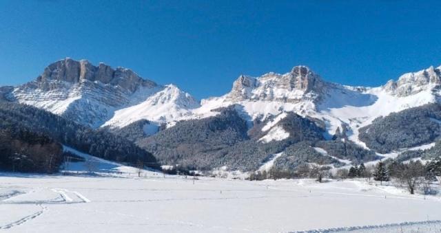 Petit Studio Mansarde 18 M2 Avec Navette Gratuit Aux Pistes De Ski Gresse-en-Vercors Exterior photo